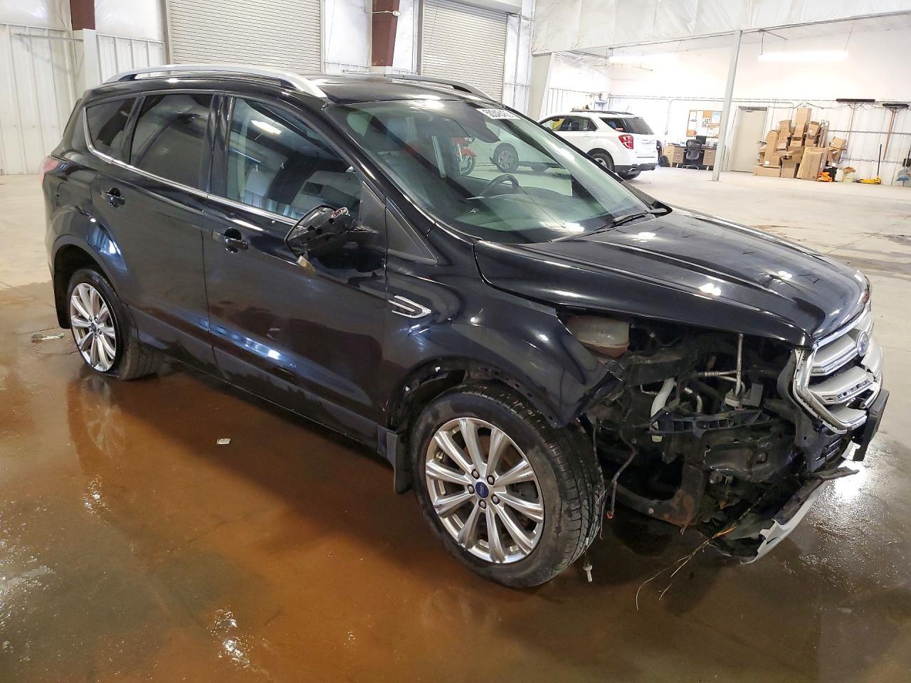2017 Ford Escape Titanium - Image 4