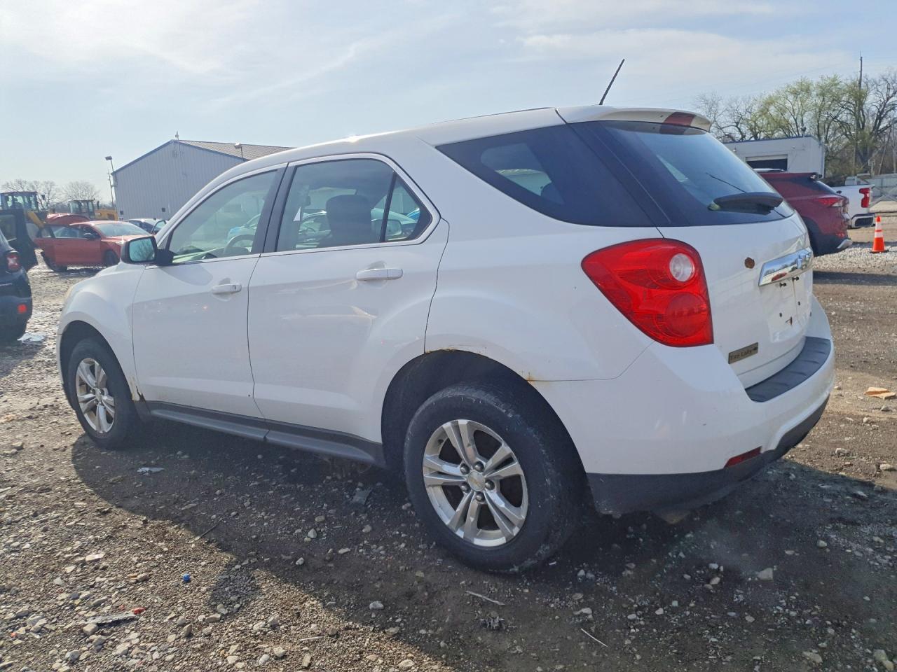 2015 Chevrolet Equinox Ls - Фото 2