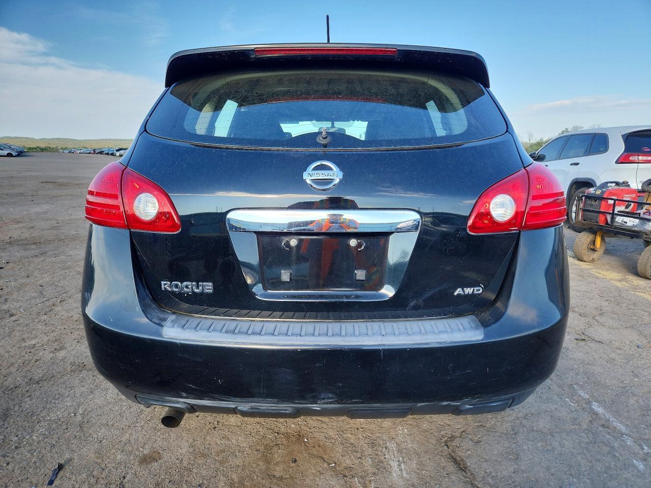 2013 Nissan Rogue S - Фото 6