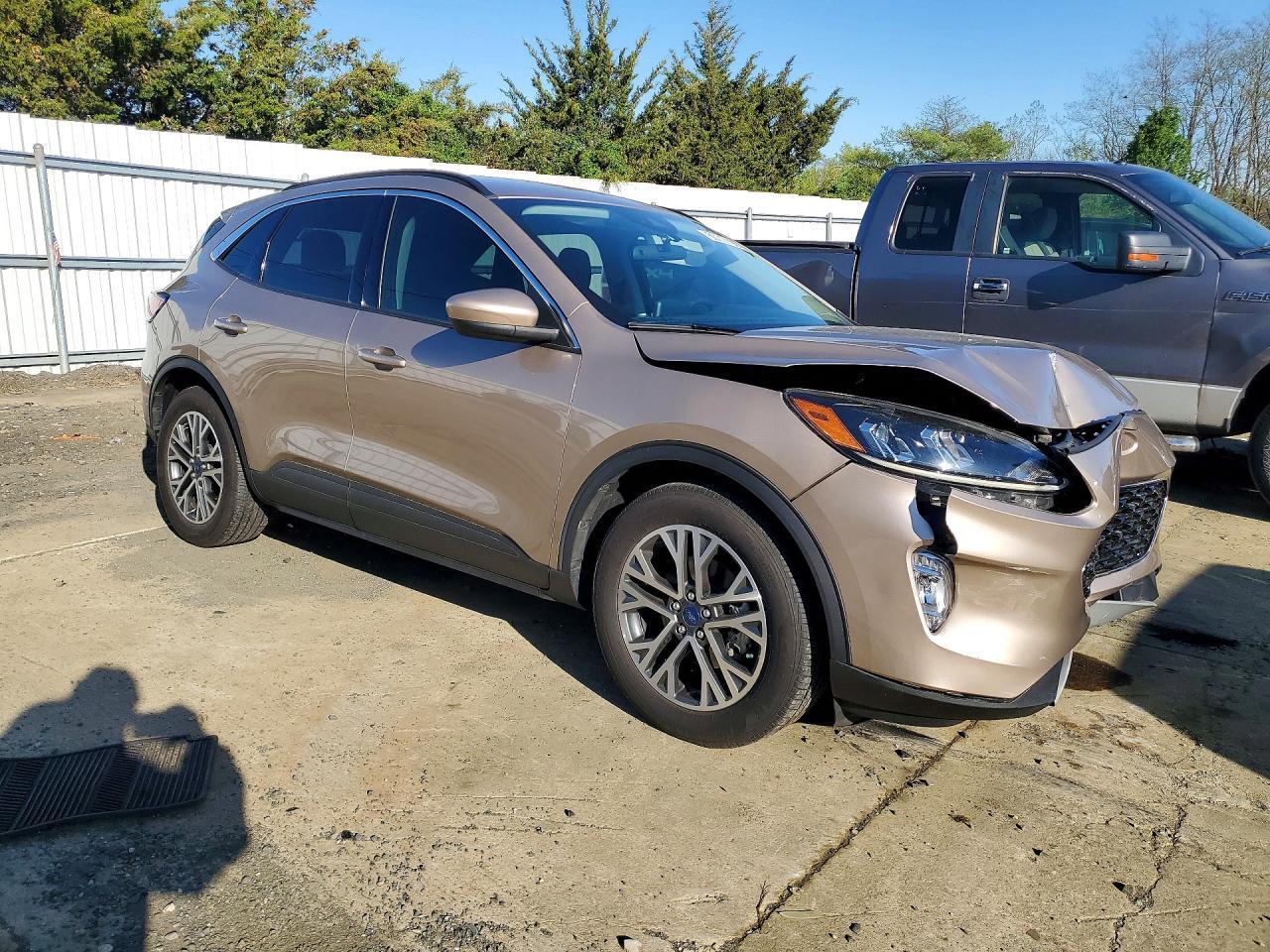 2020 Ford Escape Sel - Фото 4