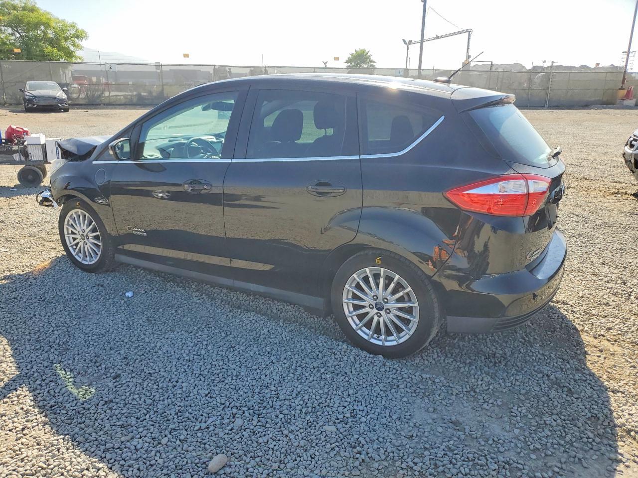 2016 Ford C-Max Premium Sel - Image 2