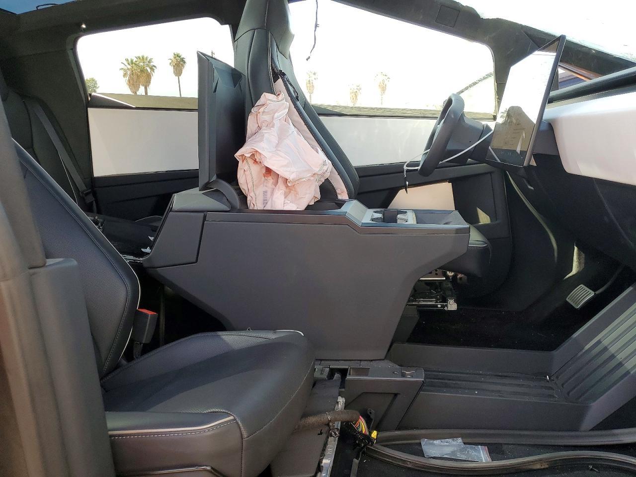 2024 Tesla Cybertruck - Фото 7