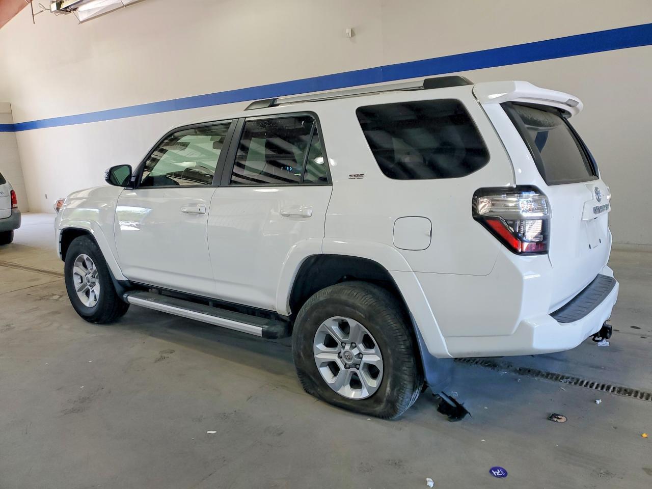 2022 Toyota 4Runner Sr5 Premium - Фото 3