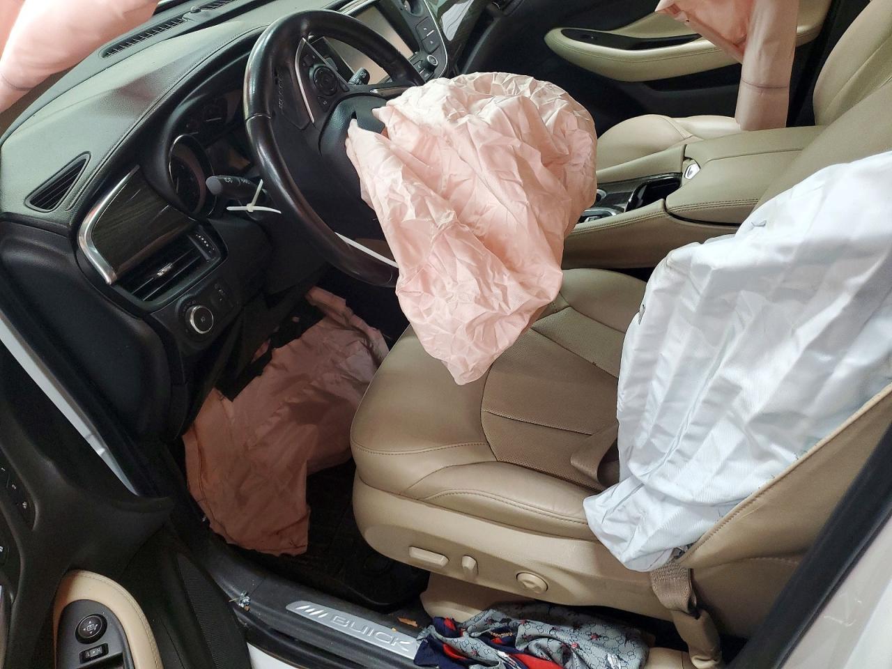 2019 Buick Envision Essence - Фото 7