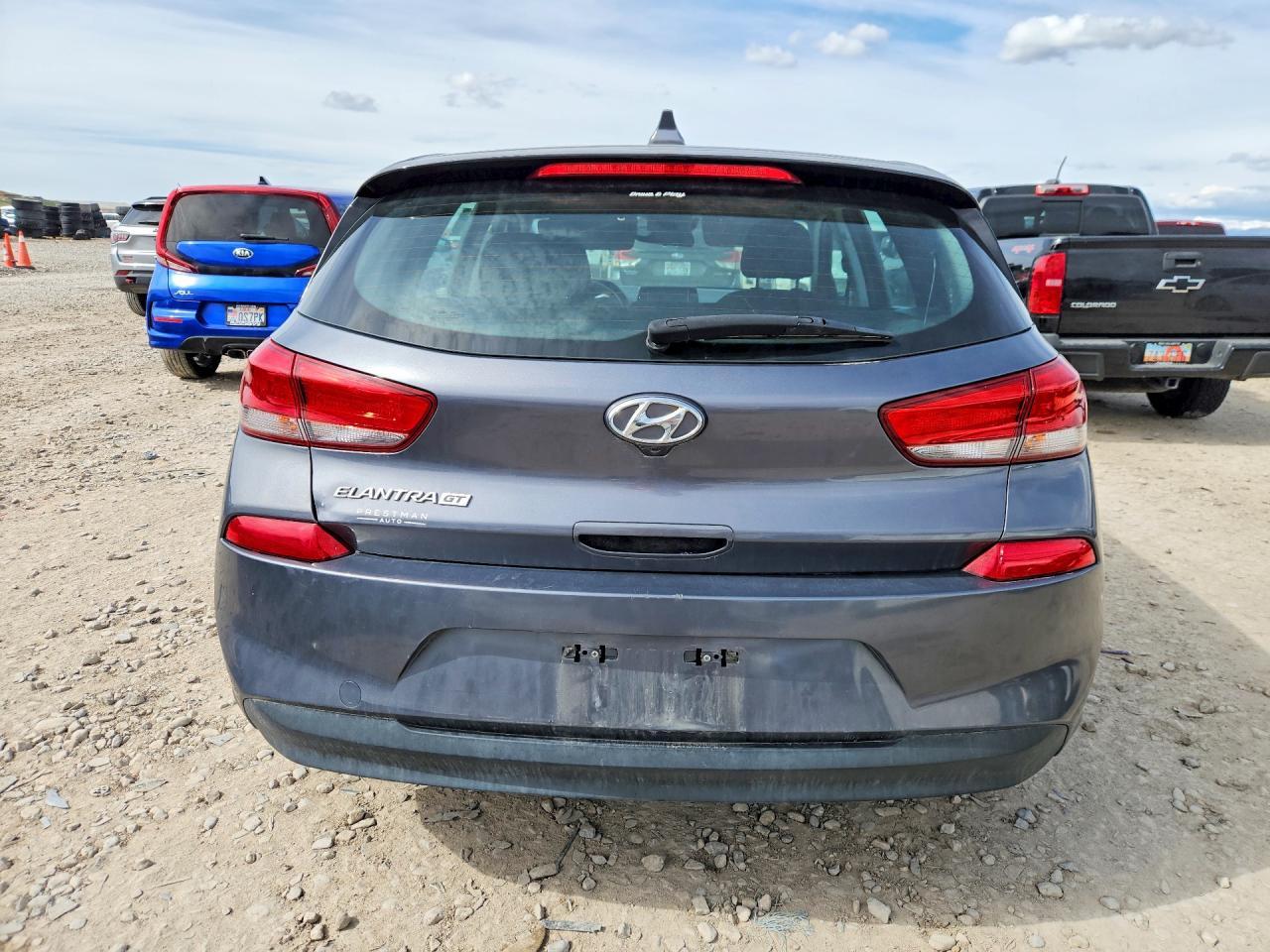 2018 Hyundai Elantra Gt Base - Image 6