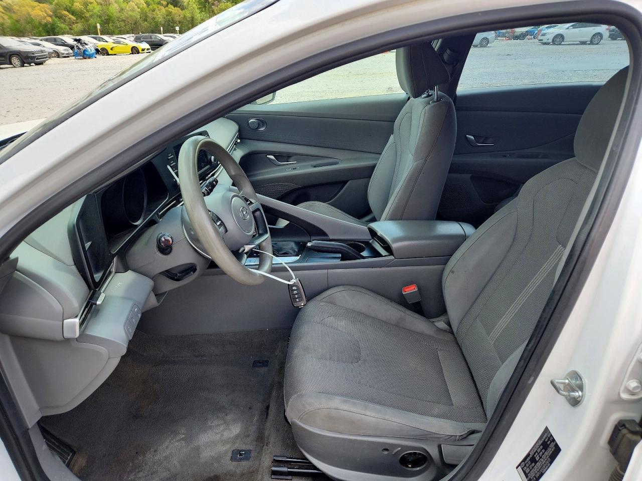 2023 Hyundai Elantra Se - Фото 7