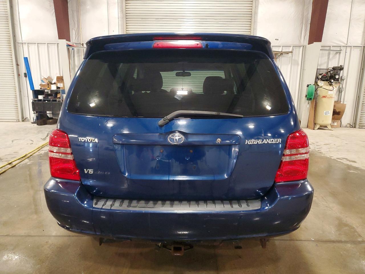 2003 Toyota Highlander Base - Фото 6