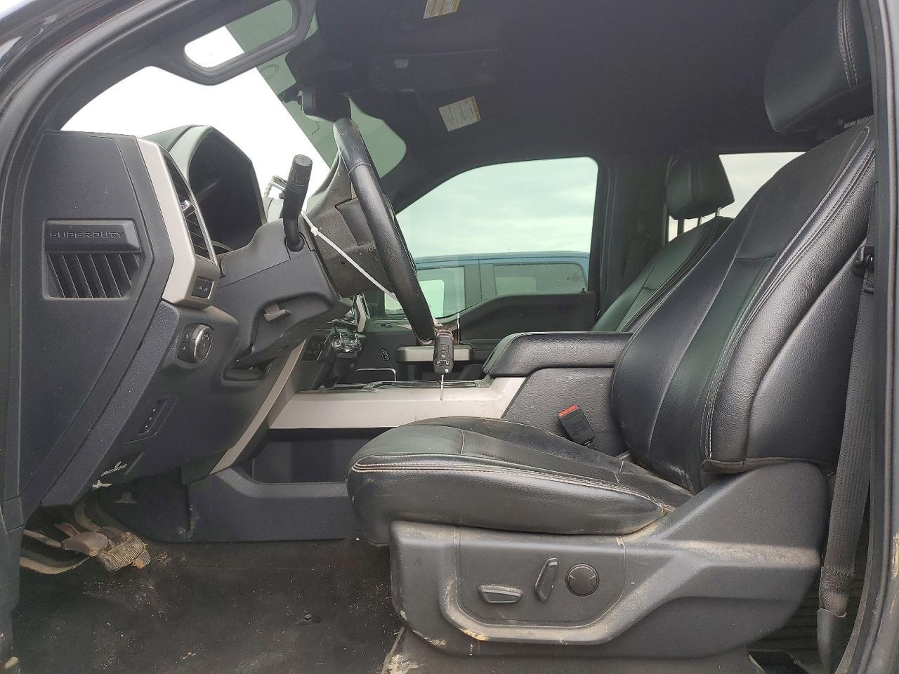 2022 Ford F250 Super Duty - Фото 7