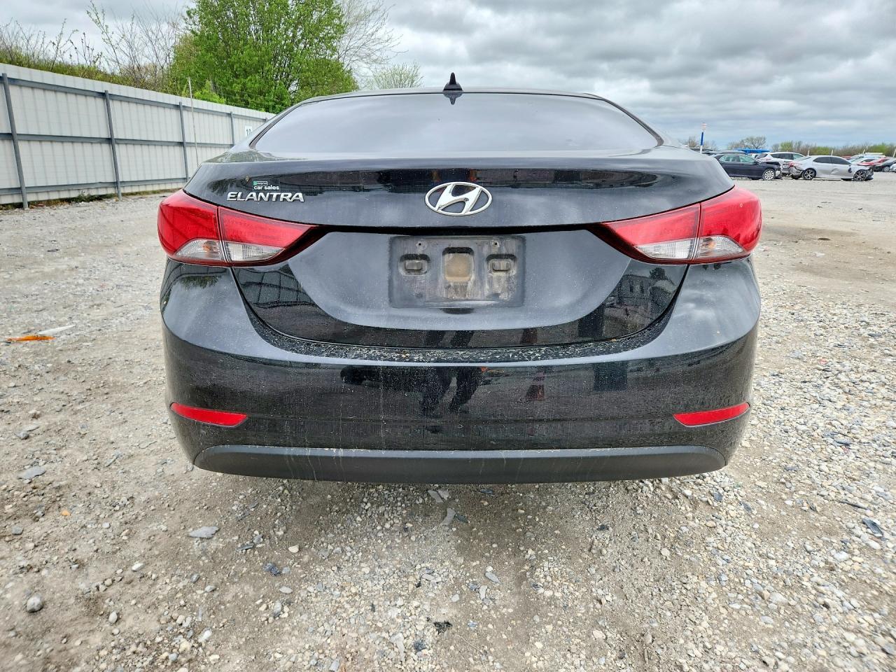 2016 Hyundai Elantra Se - Image 6