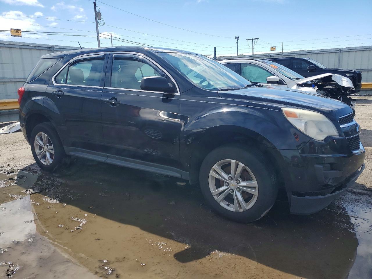 2015 Chevrolet Equinox Ls - Image 4