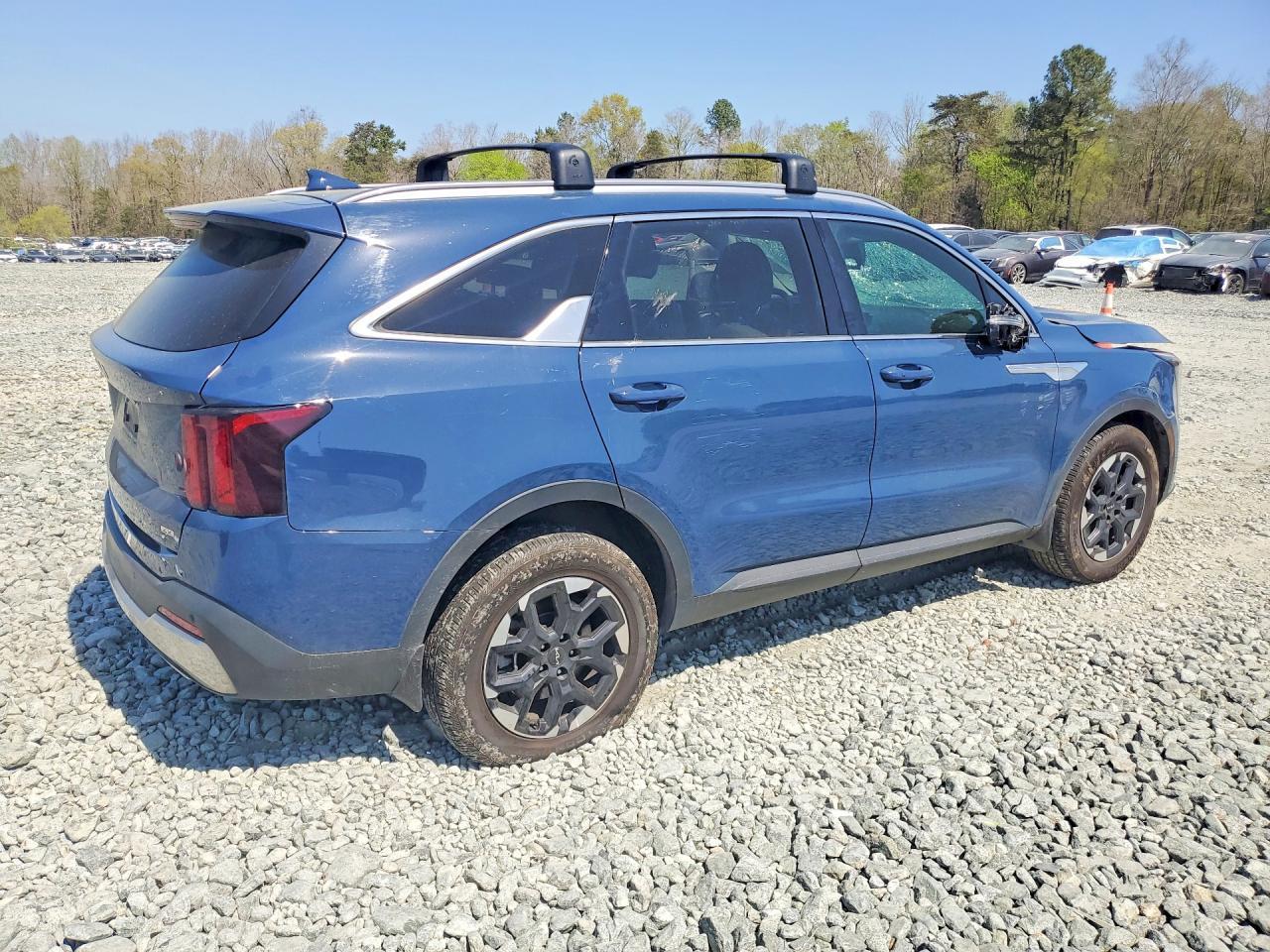 2024 Kia Sorento S - Фото 3