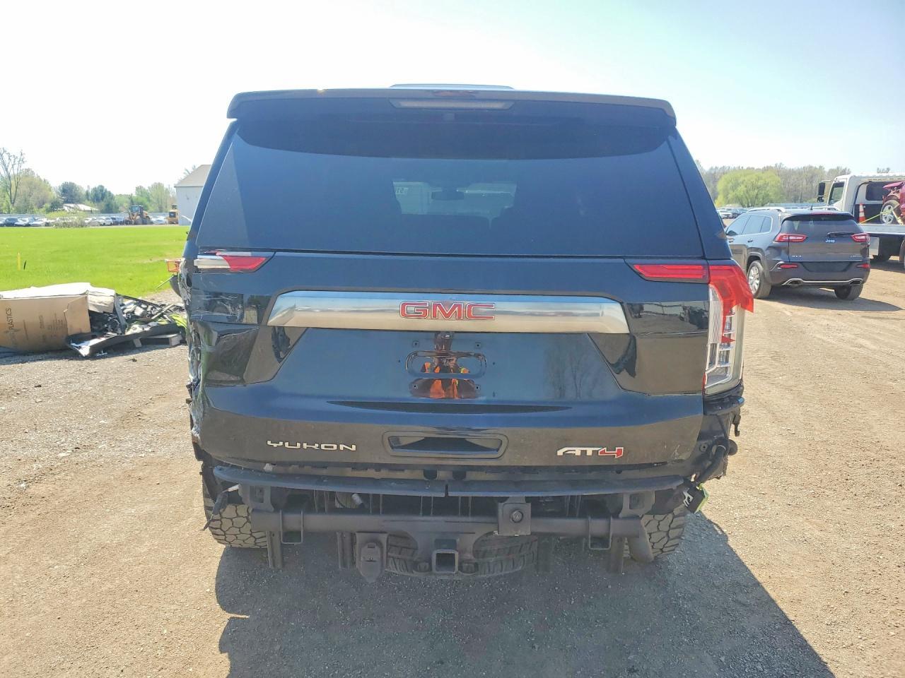 2022 GMC Yukon Xl K1500 At4 - Фото 6