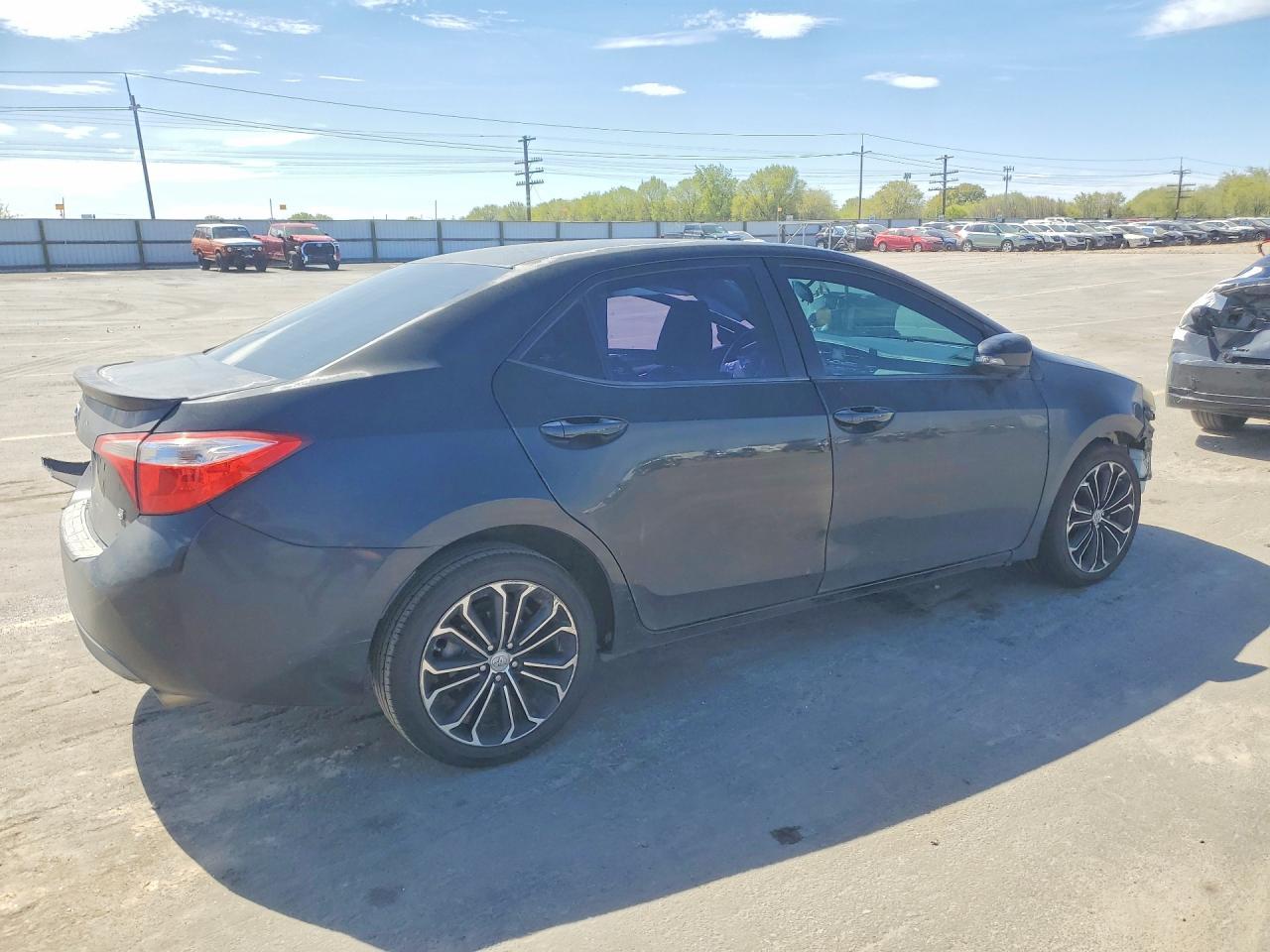 2015 Toyota Corolla S Plus - Фото 3