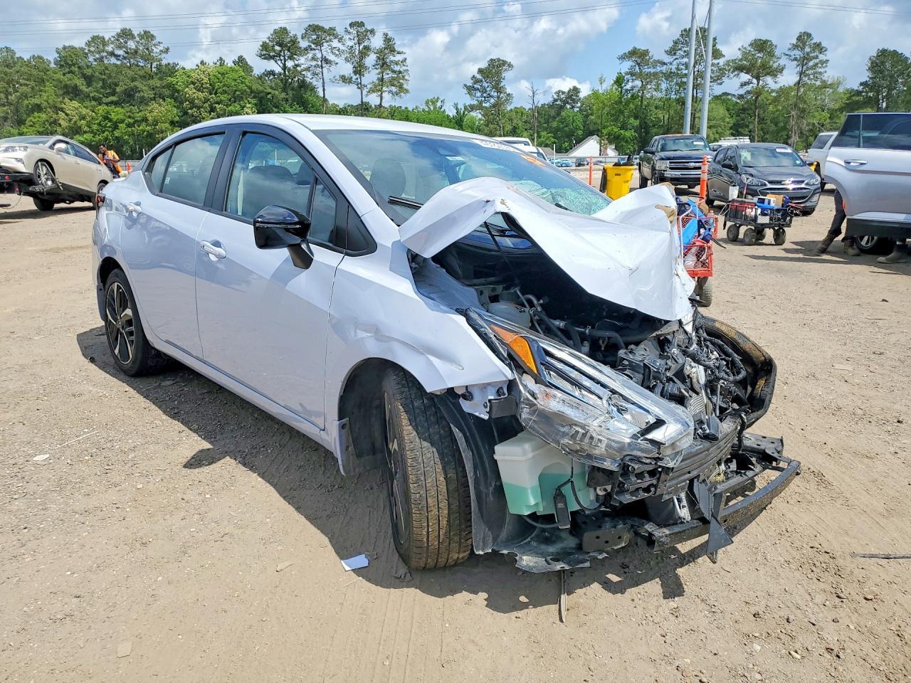 2025 Nissan Versa Sr - Фото 4