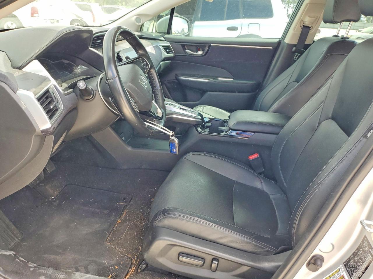2018 Honda Clarity Touring - Image 7