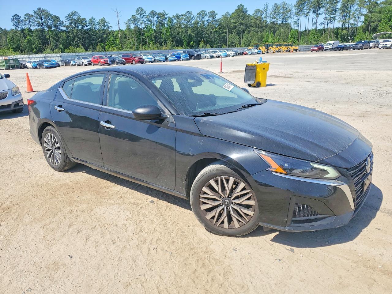 2024 Nissan Altima Sv - Image 4