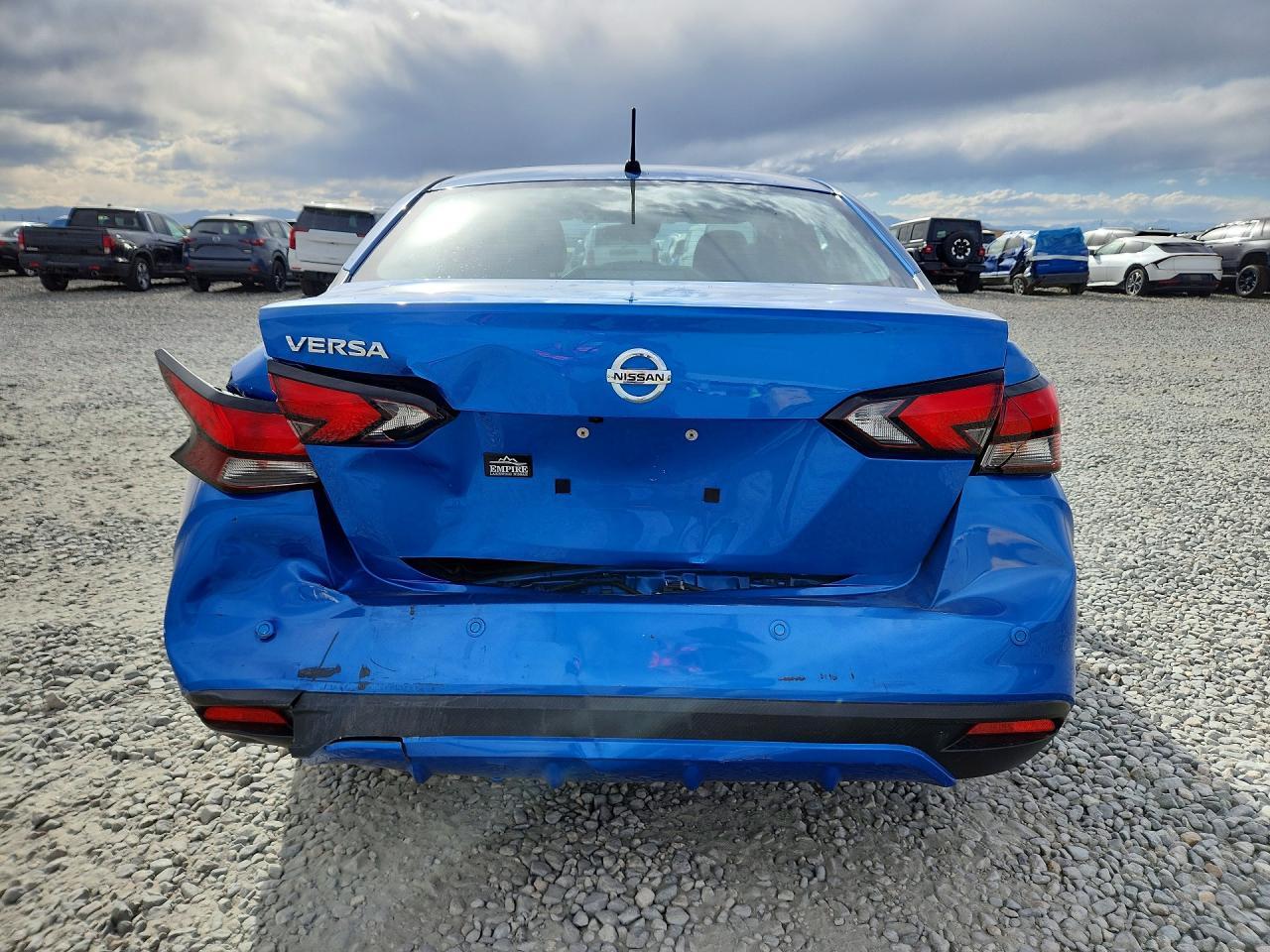 2020 Nissan Versa S - Image 6