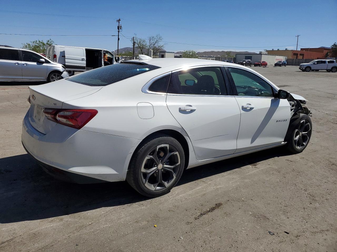 2022 Chevrolet Malibu Lt - Фото 3
