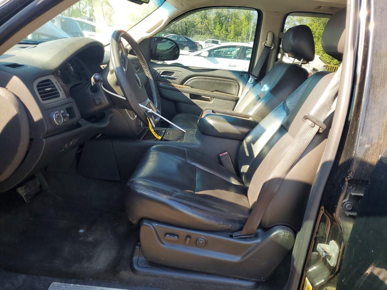 2010 GMC Yukon Xl Denali - Image 7