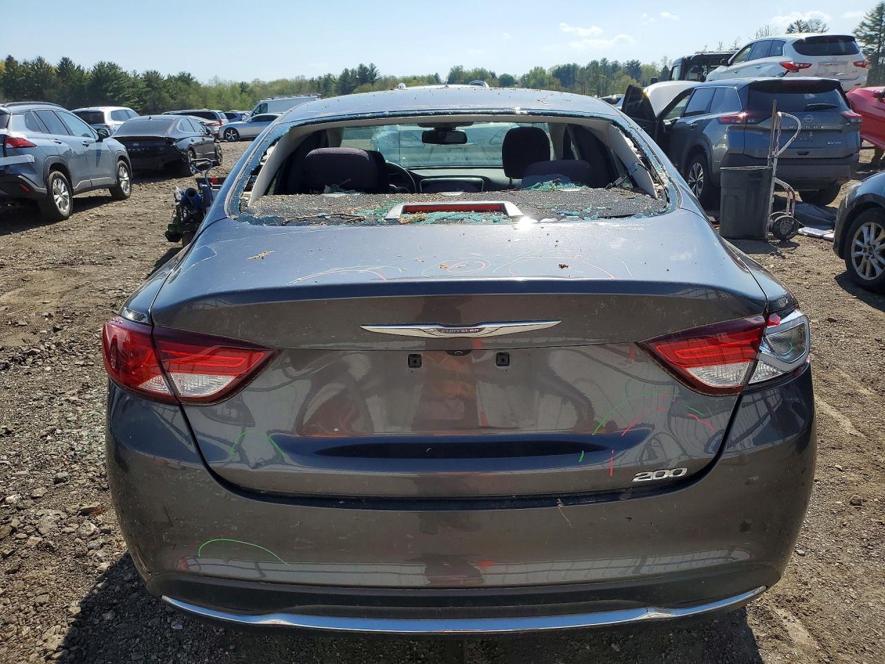 2015 Chrysler 200 Limited - Фото 6