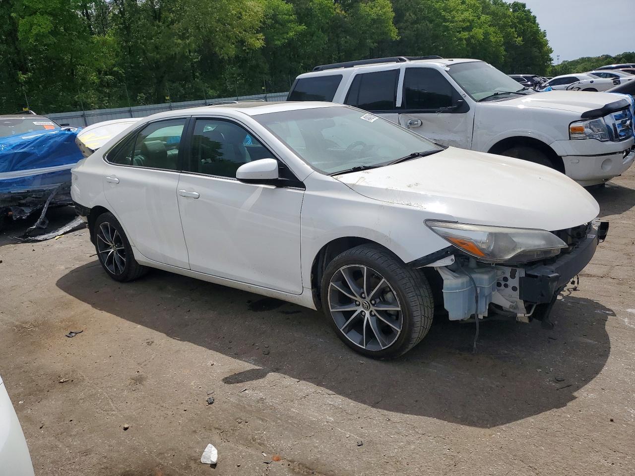 2016 Toyota Camry Xse - Image 4