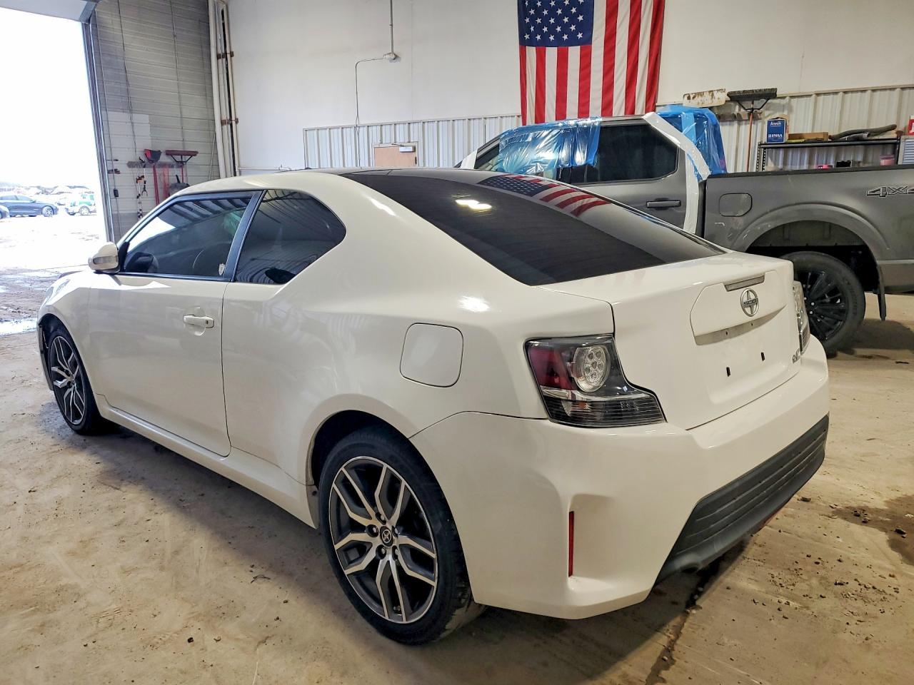 2014 Scion Tc Base - Image 2