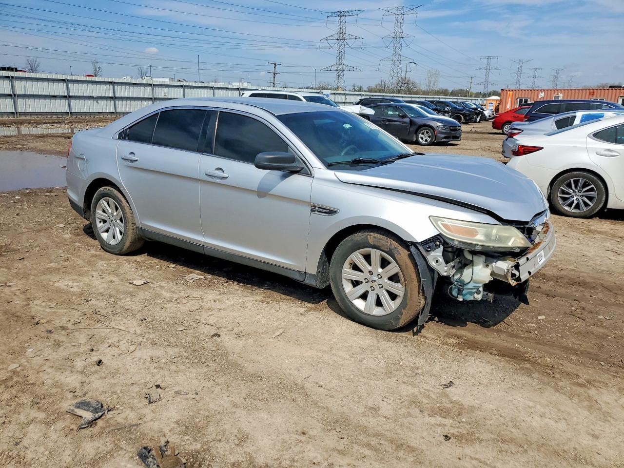 2010 Ford Taurus Se - Image 4