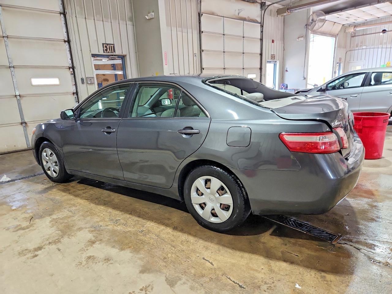 2007 Toyota Camry Le - Фото 2