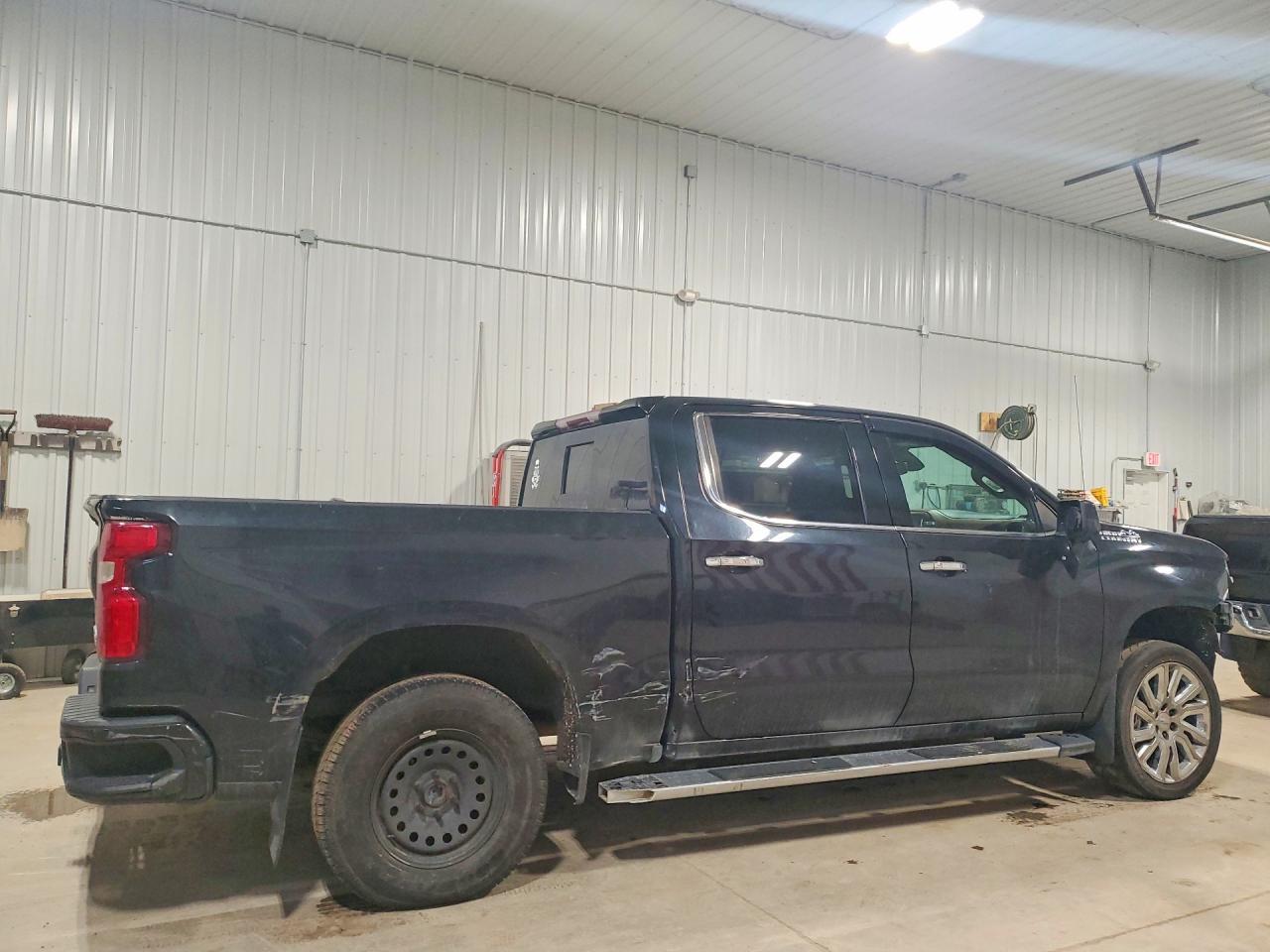 2019 Chevrolet Silverado K1500 High Country - Image 3