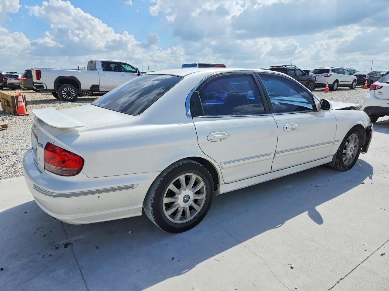 2004 Hyundai Sonata Gls - Image 3