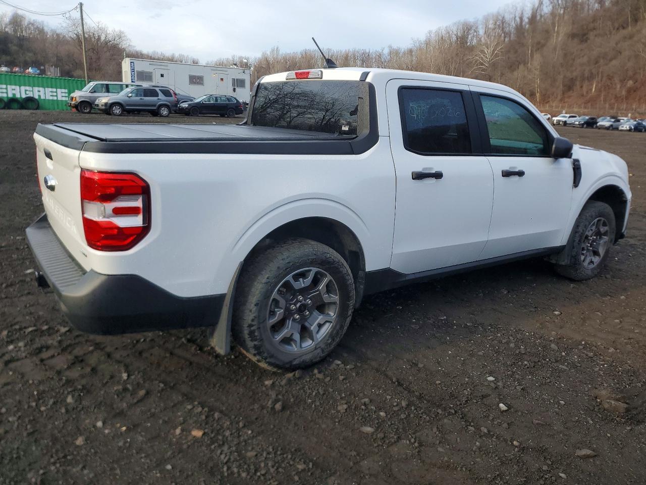 2024 Ford Maverick Awd Crew Cab 2.0L Xlt - Image 3