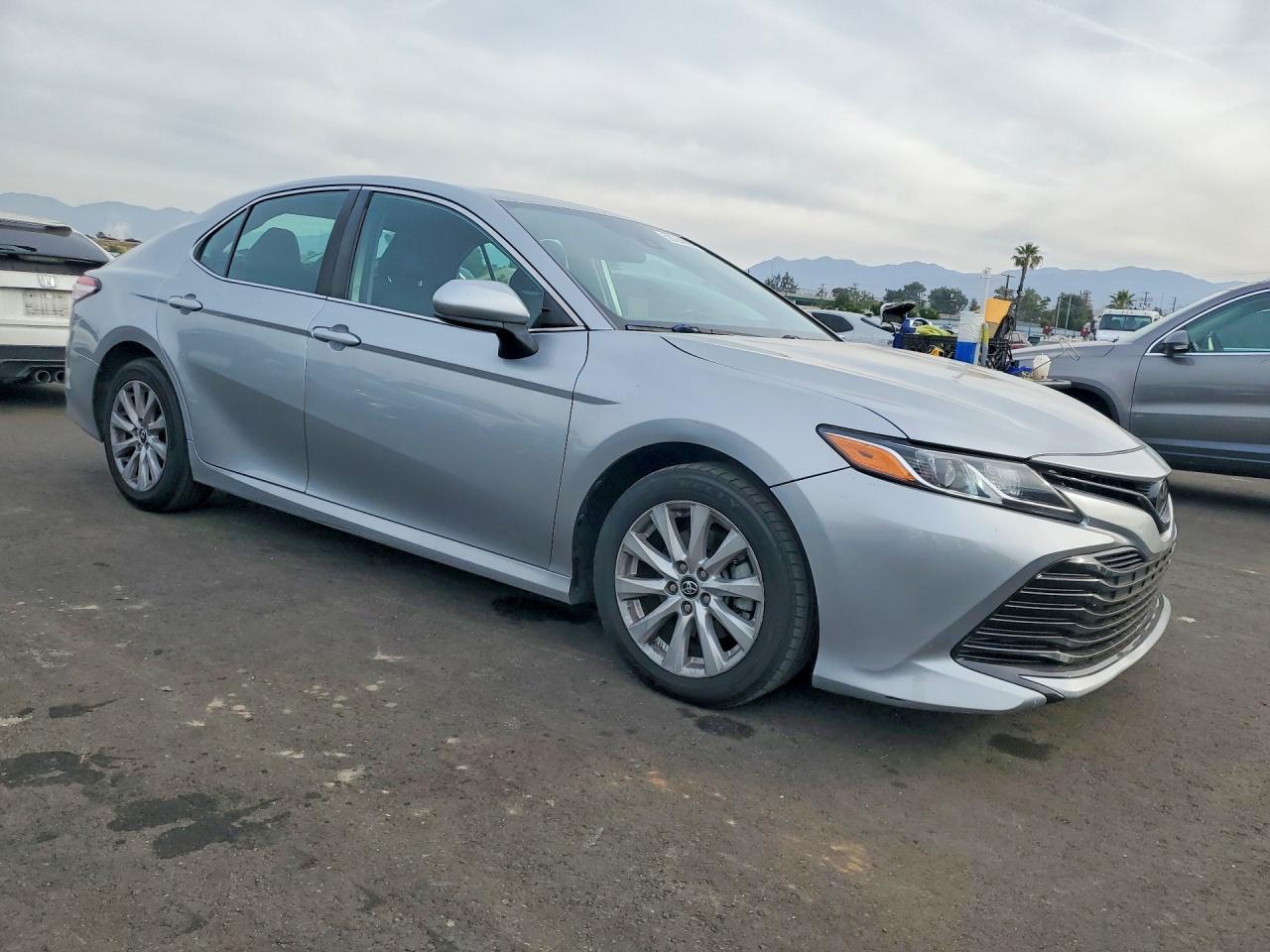 2020 Toyota Camry Le - Image 4