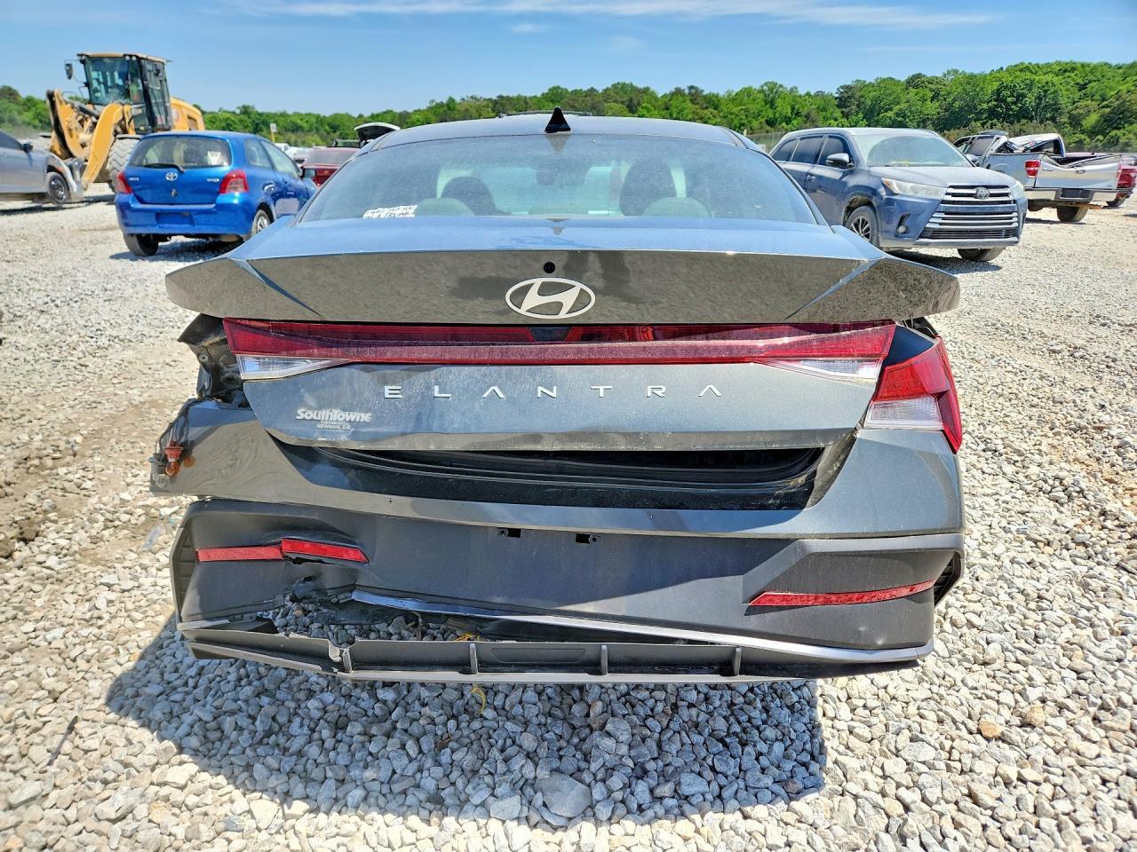 2024 Hyundai Elantra Se - Фото 6