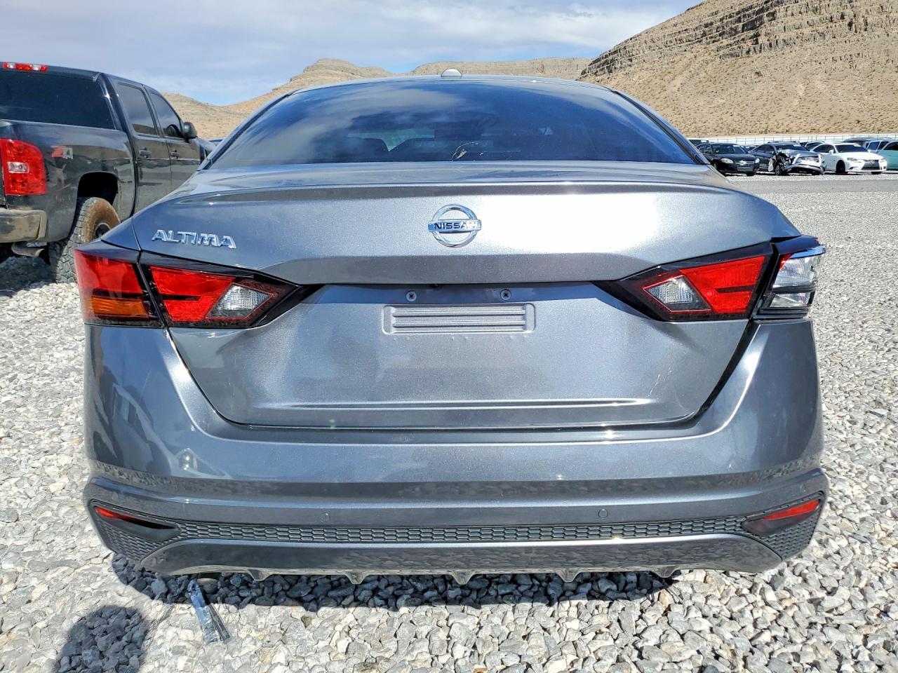 2020 Nissan Altima S - Фото 6