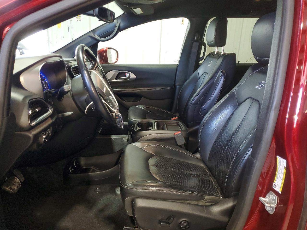 2018 Chrysler Pacifica Touring L - Image 7