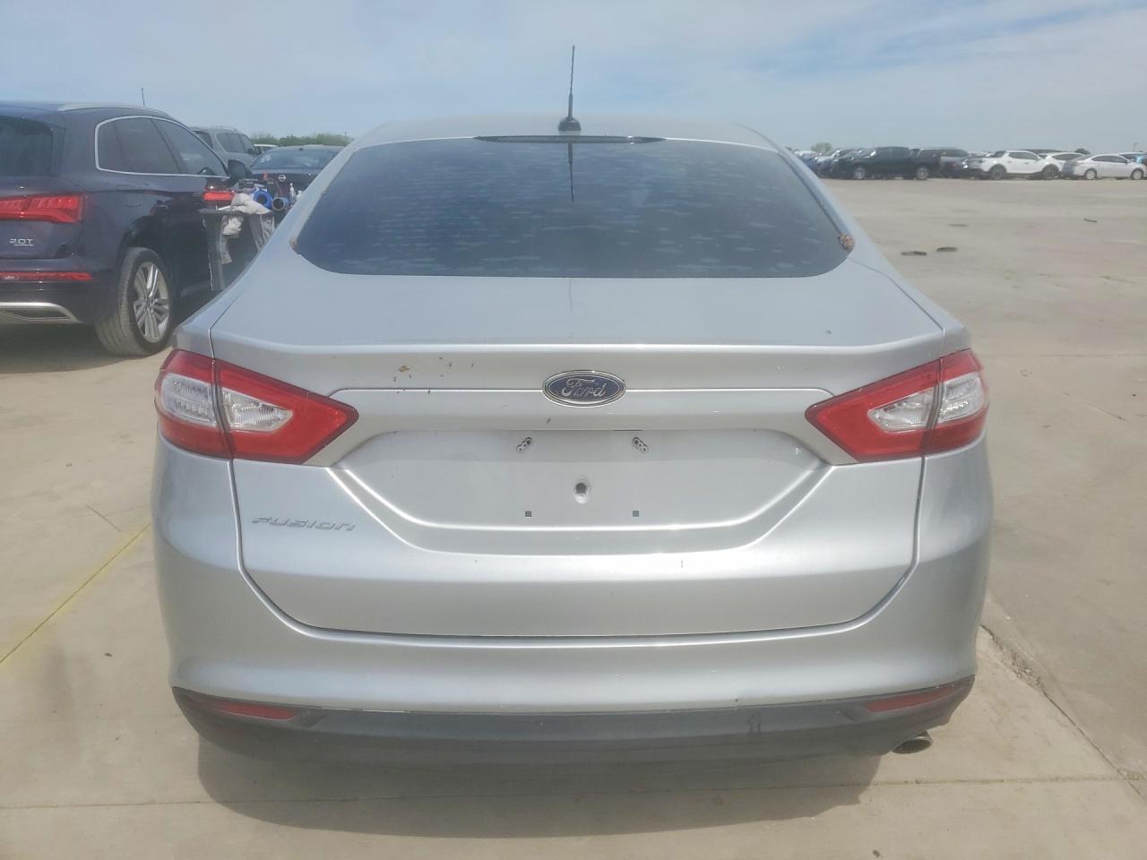 2014 Ford Fusion S - Image 6