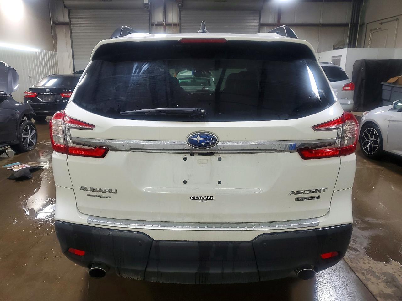 2023 Subaru Ascent Touring - Фото 6