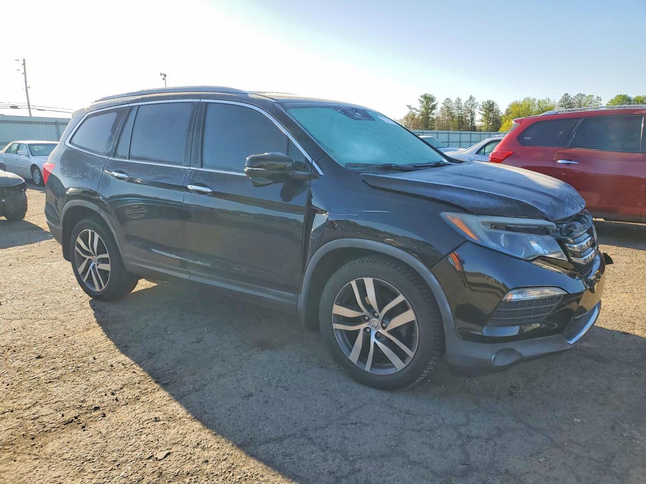 2016 Honda Pilot Touring - Image 4