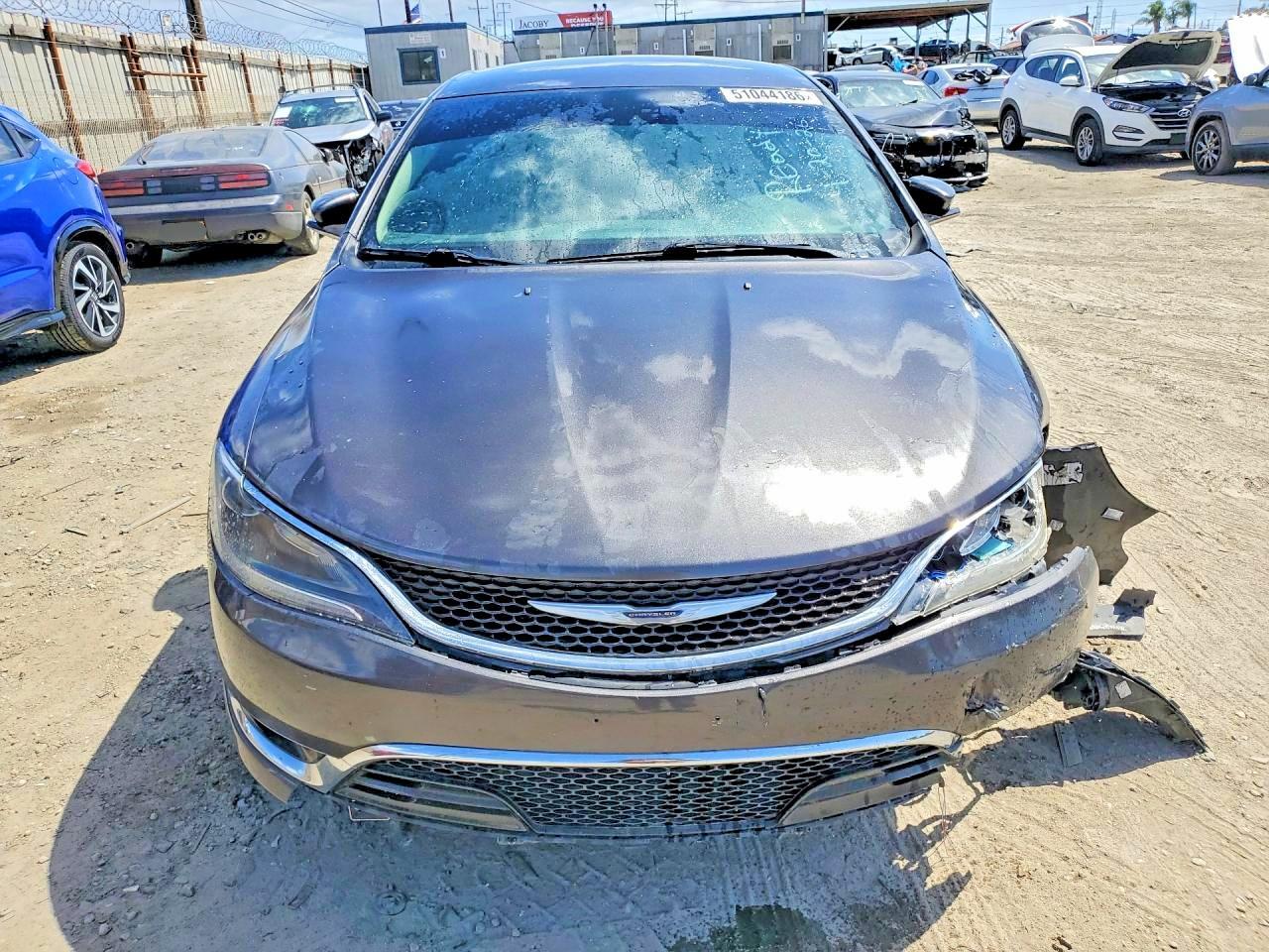 2016 Chrysler 200 C - Фото 5