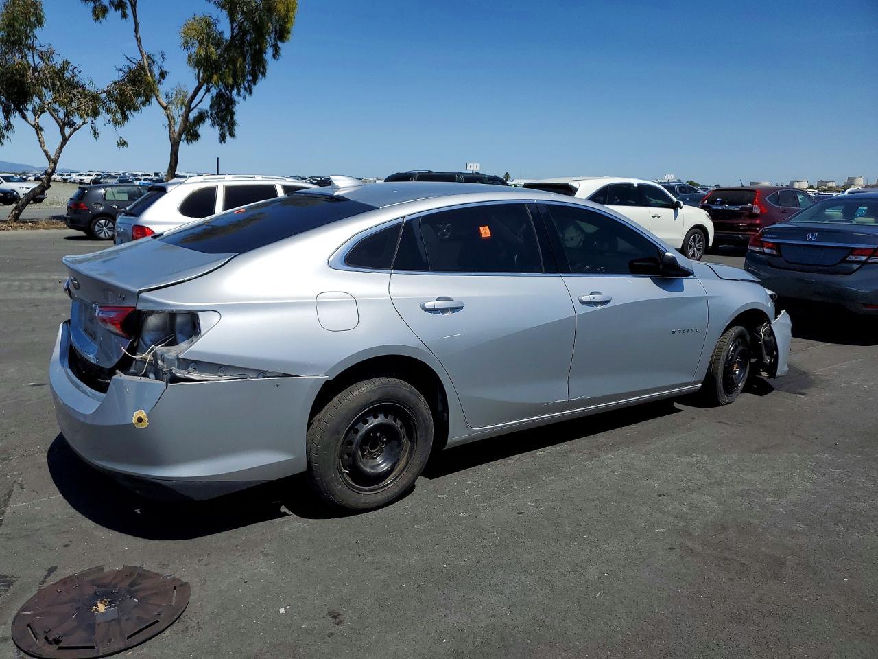 2021 Chevrolet Malibu Lt - Фото 3