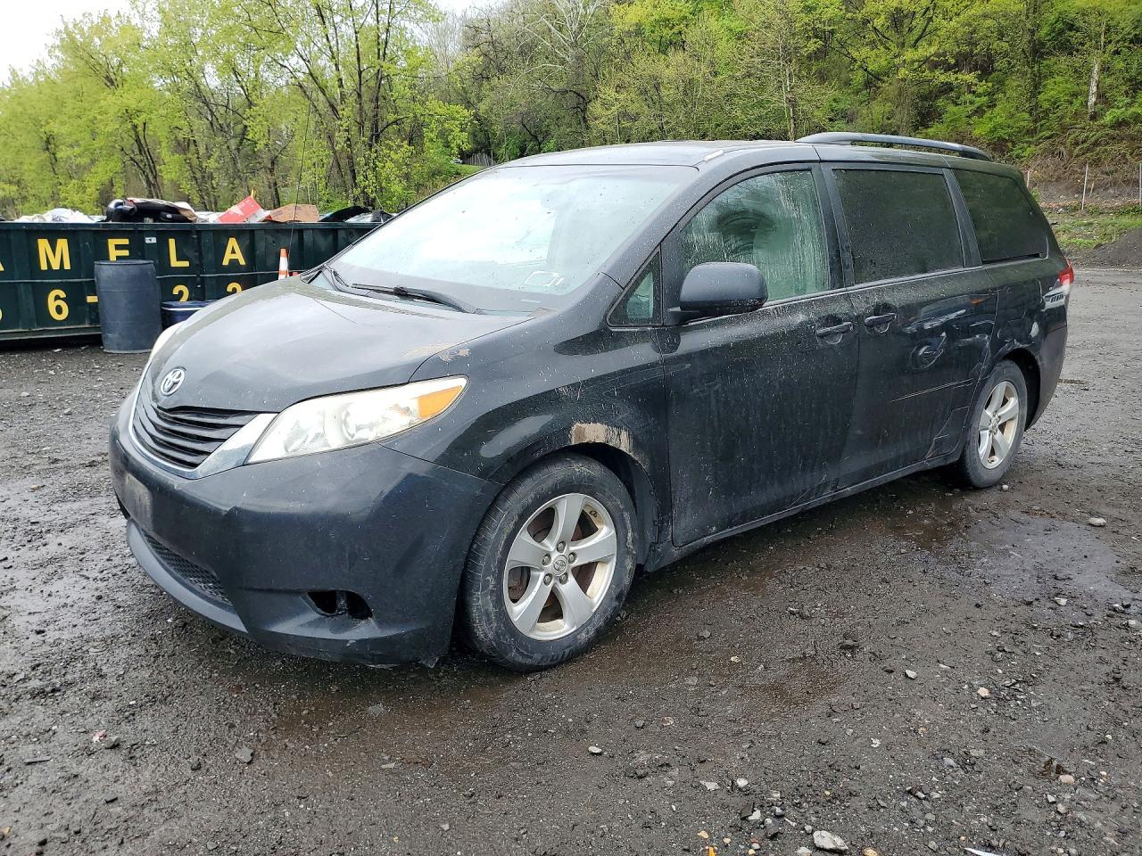 2013 Toyota Sienna Le