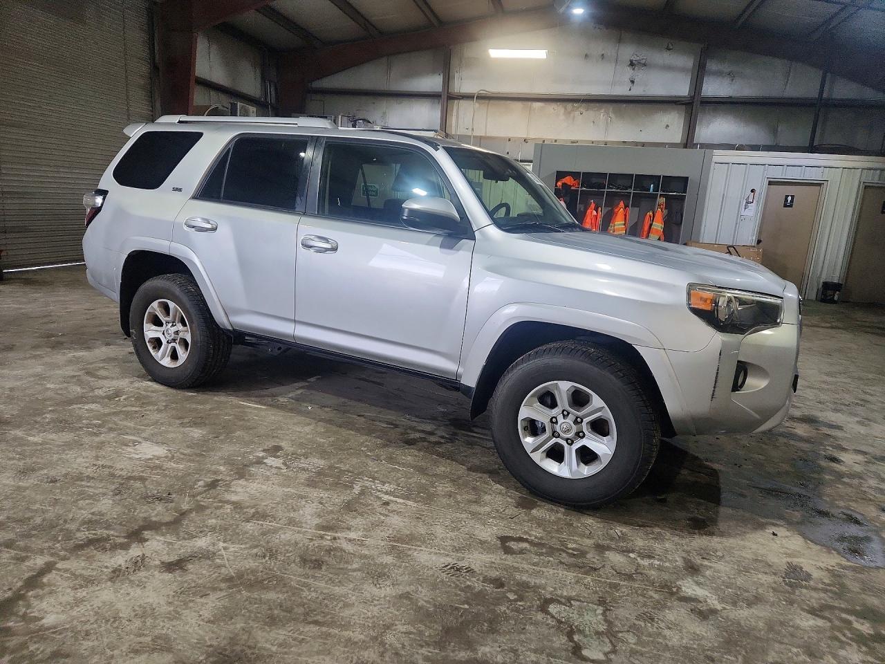 2014 Toyota 4Runner Sr5 - Фото 4
