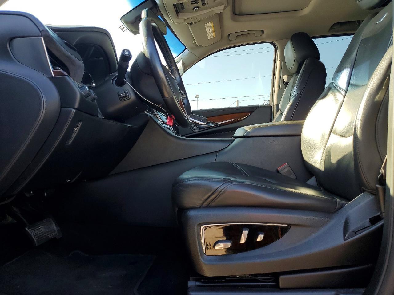 2019 Cadillac Escalade Esv Premium Luxury - Image 7
