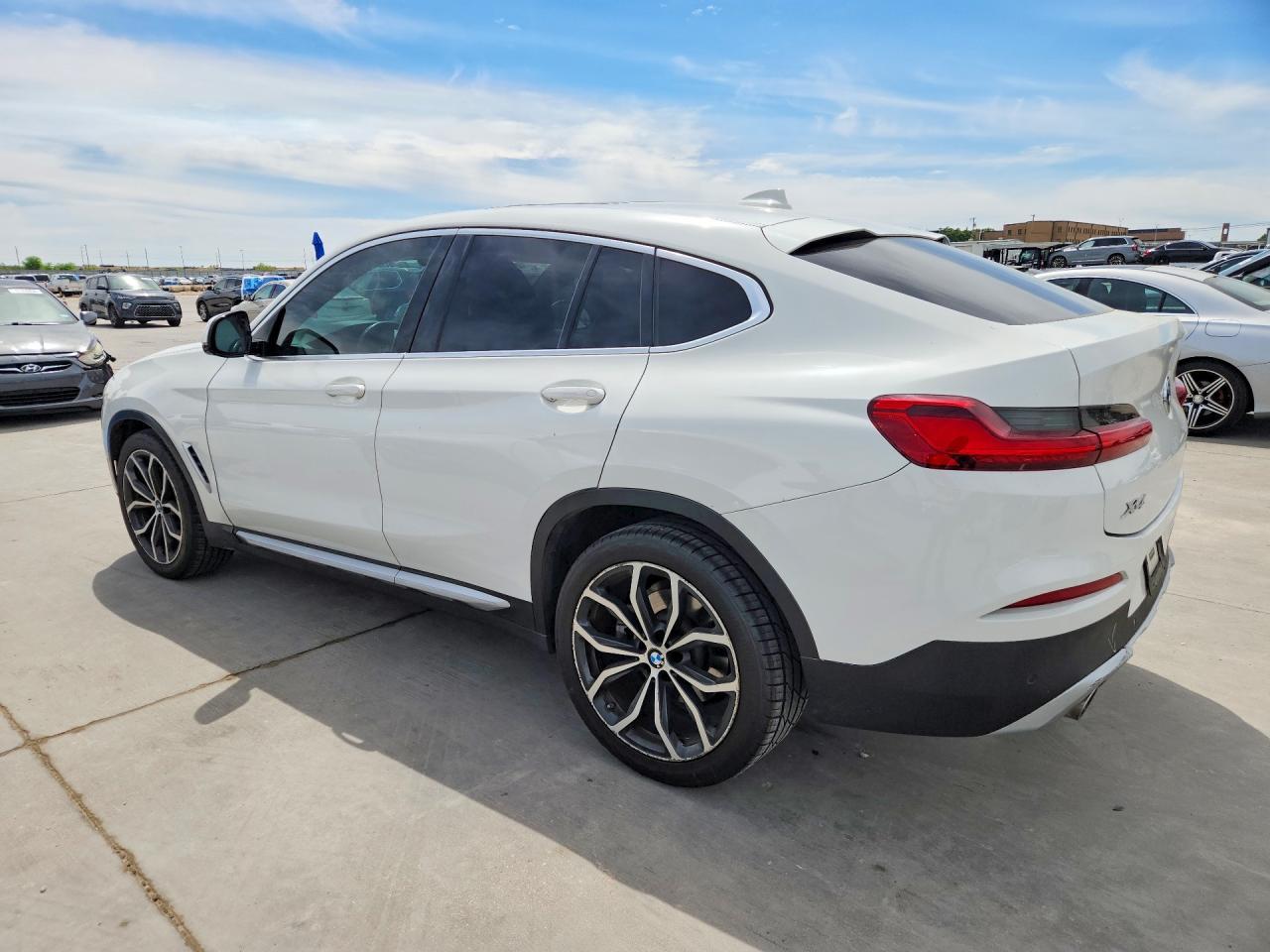 2021 BMW X4 xDrive30I - Фото 2