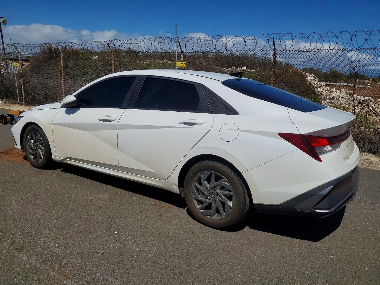 2024 Hyundai Elantra Sel - Фото 2
