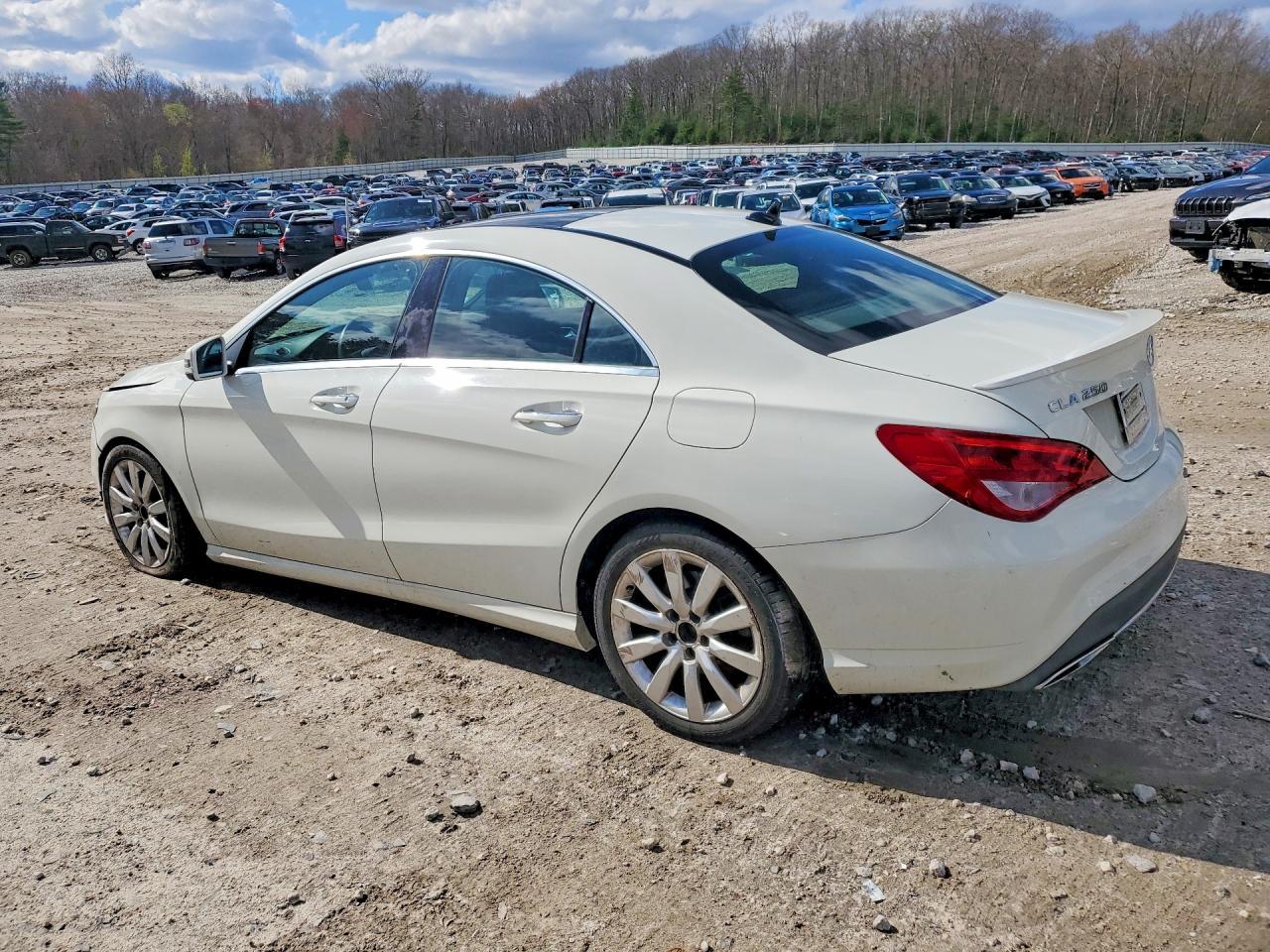 2018 Mercedes-Benz Cla 250 4Matic - Image 2