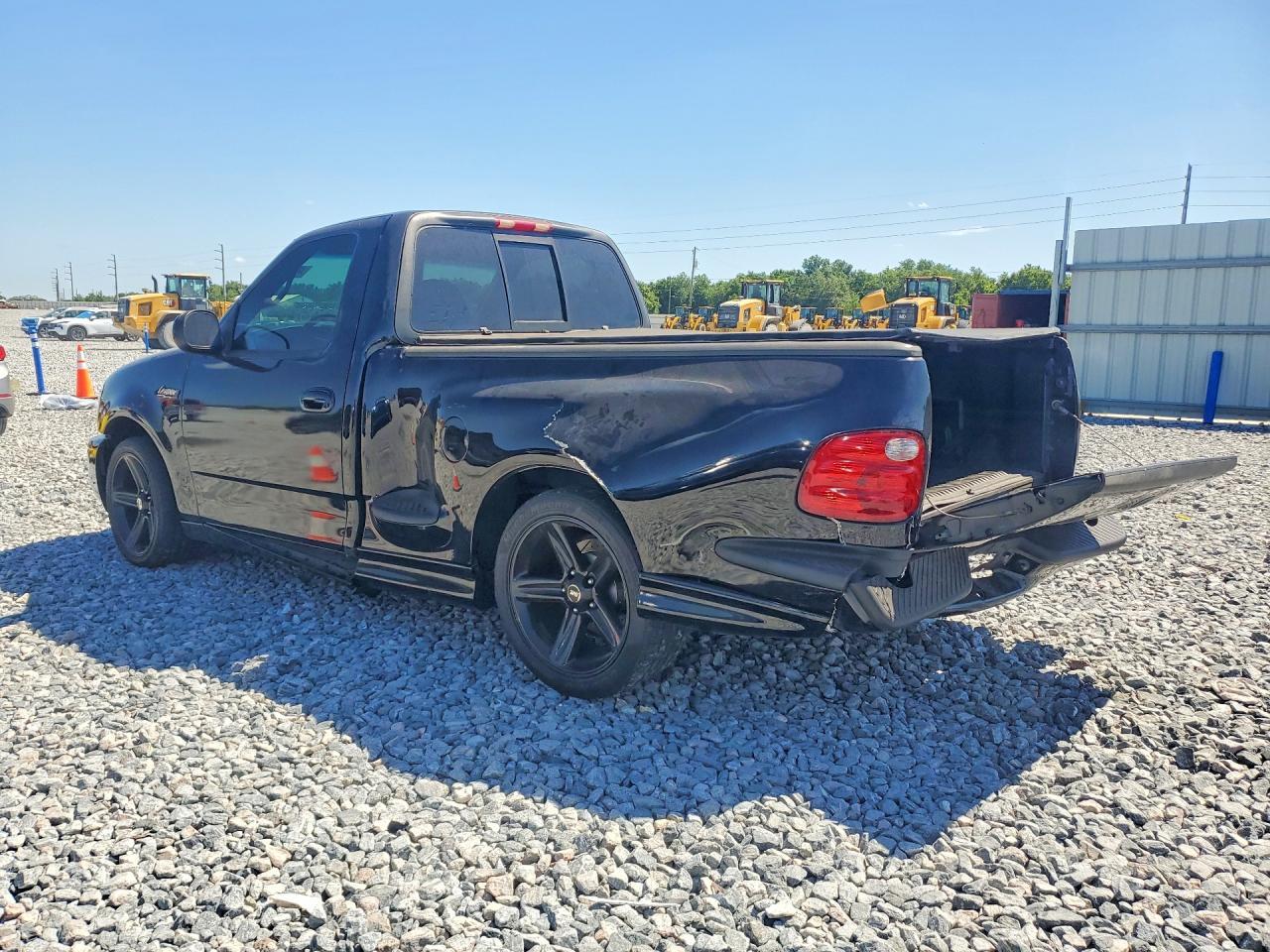 2000 Ford F150 Svt Lightning - Фото 2