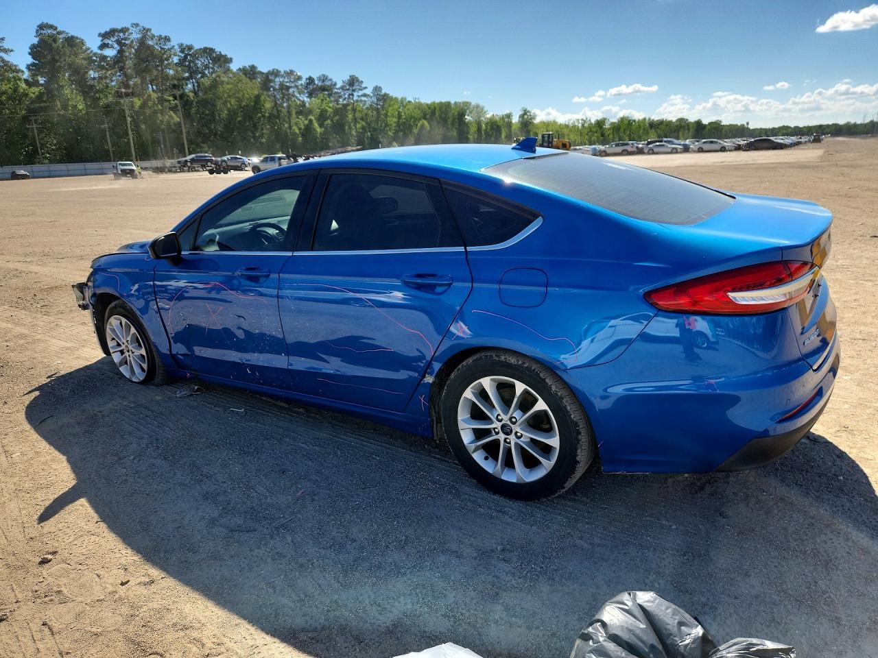 2020 Ford Fusion Se - Image 2