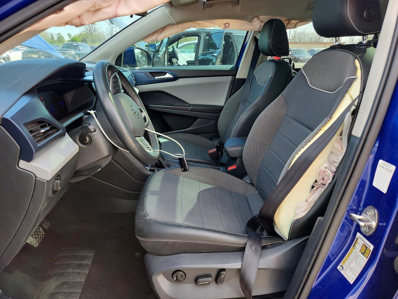 2023 Volkswagen Taos Se - Image 7
