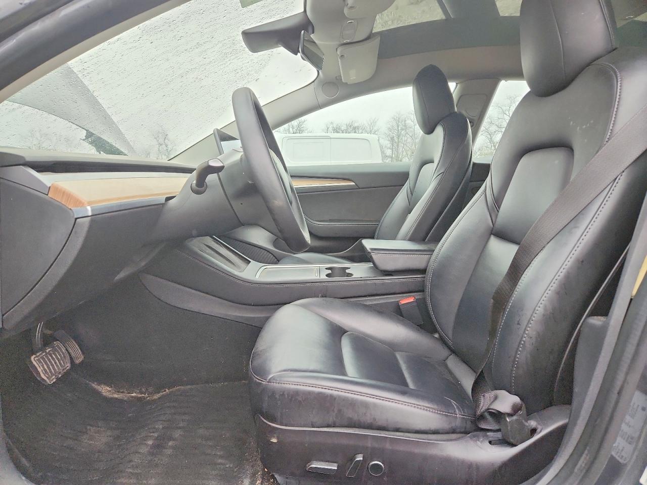 2021 Tesla Model 3 - Image 7